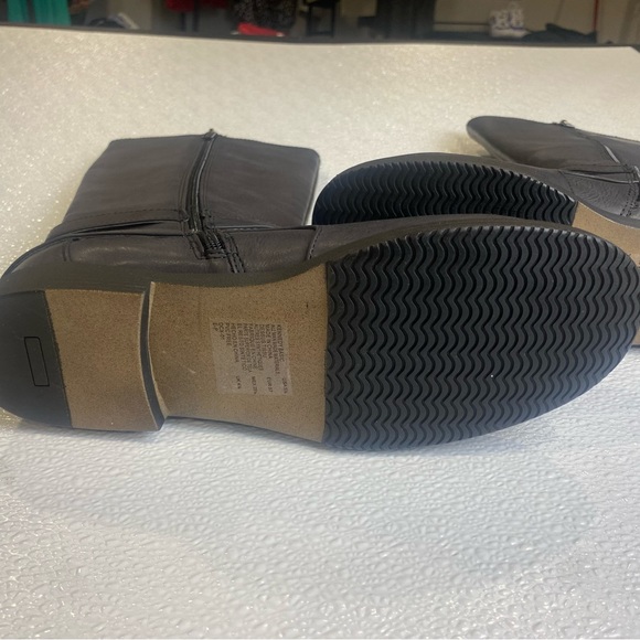 New Kenneth Cole Boots - Picture 9 of 13